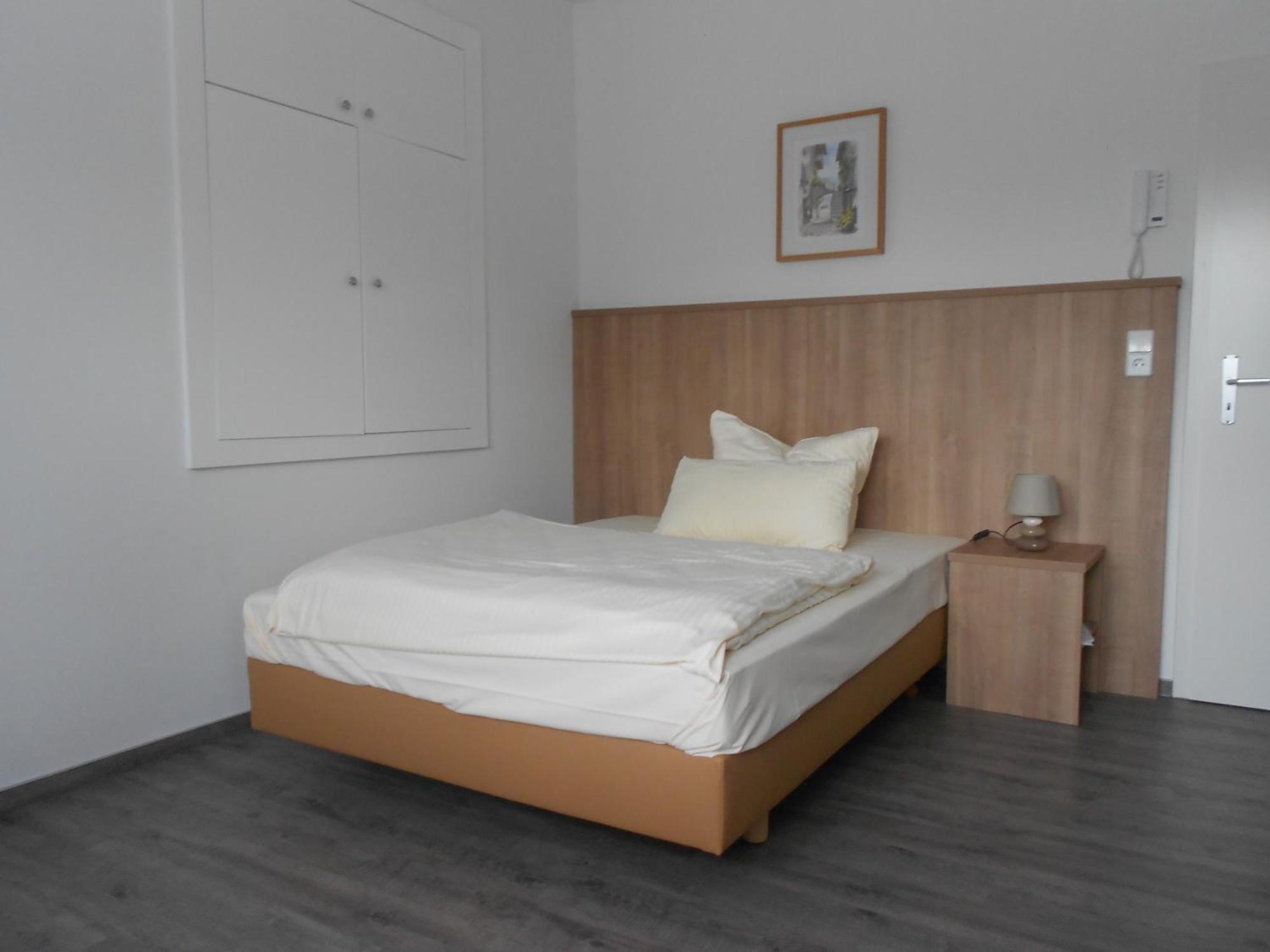 Apartment-Pension Schwalbennest Herzogenaurach Chambre photo